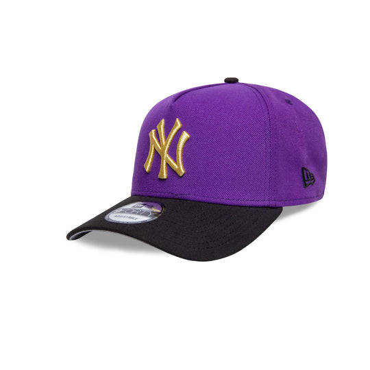 NEW YORK YANKEES CROWNED AFRAME