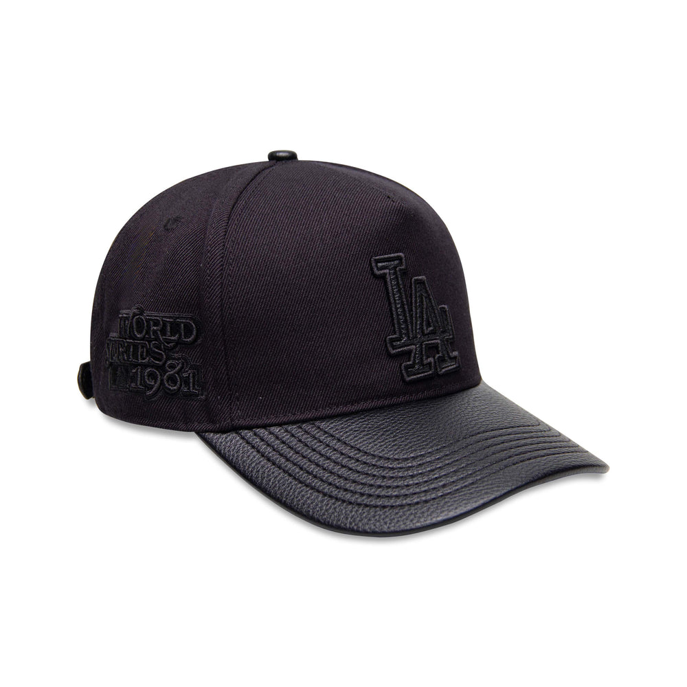 LOS ANGELES DODGERS TRIPLE BLACK PRO STANDAR